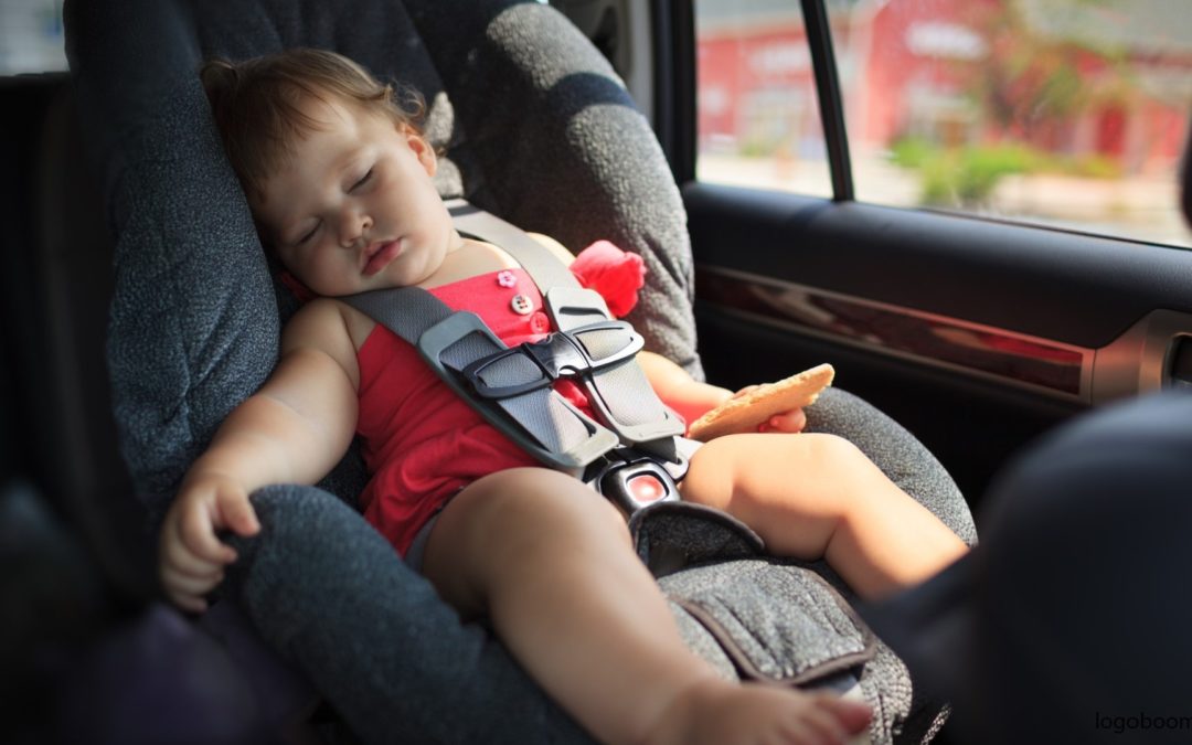 Baby im Auto lassen: Warum Sie das besser lassen sollten