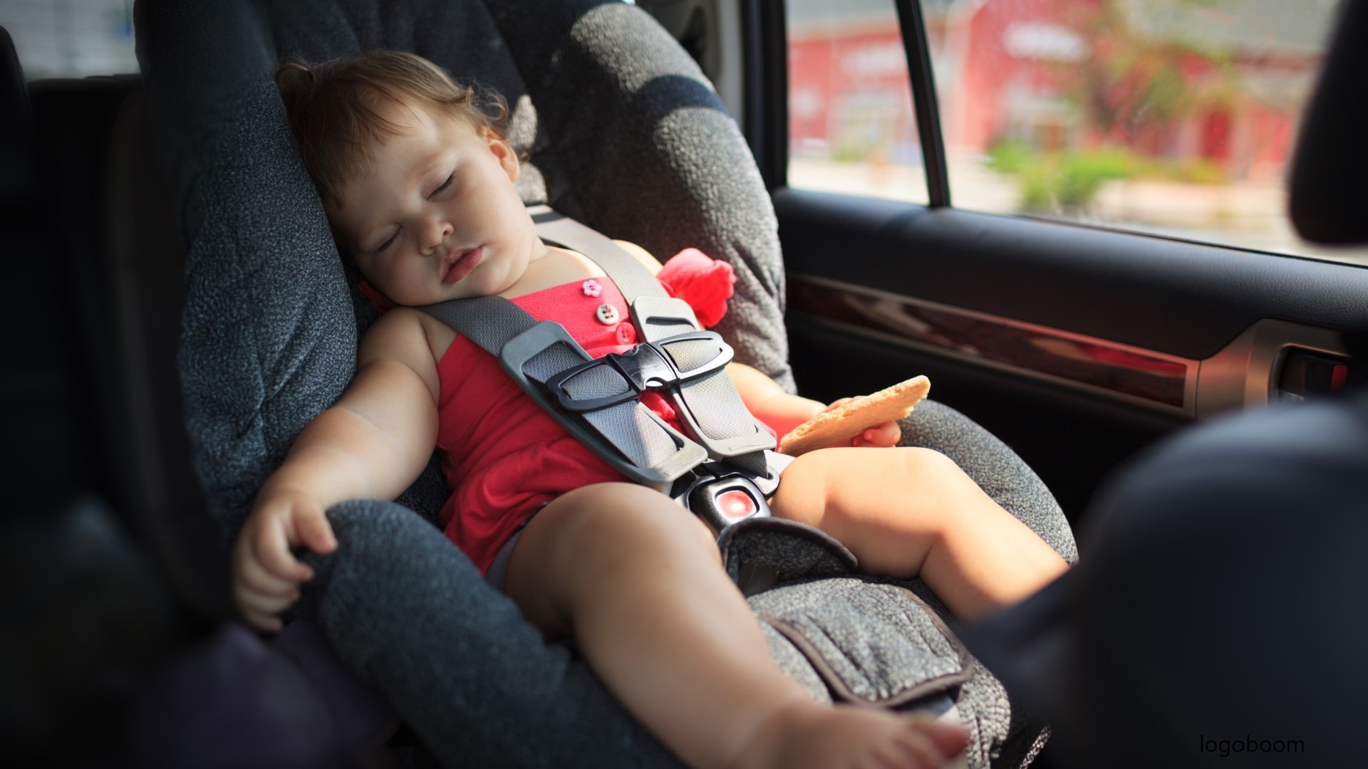 Baby schwitzt im Autositz: Was tun?: Babypromenade Pasching