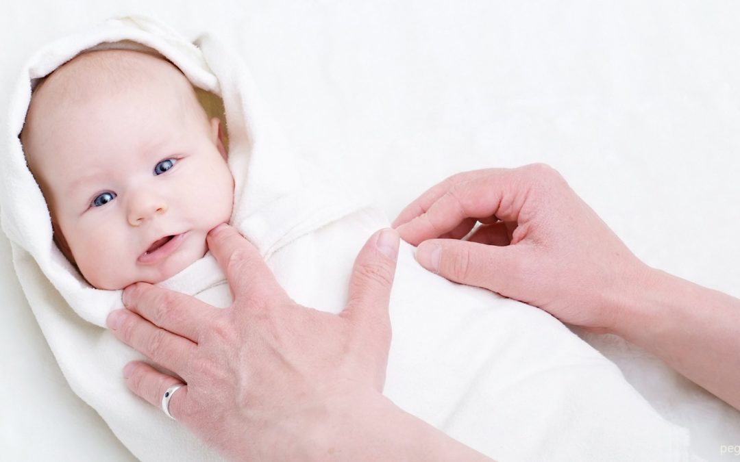 Baby pucken – Gefährlich oder Hilfe für Schreibabys?