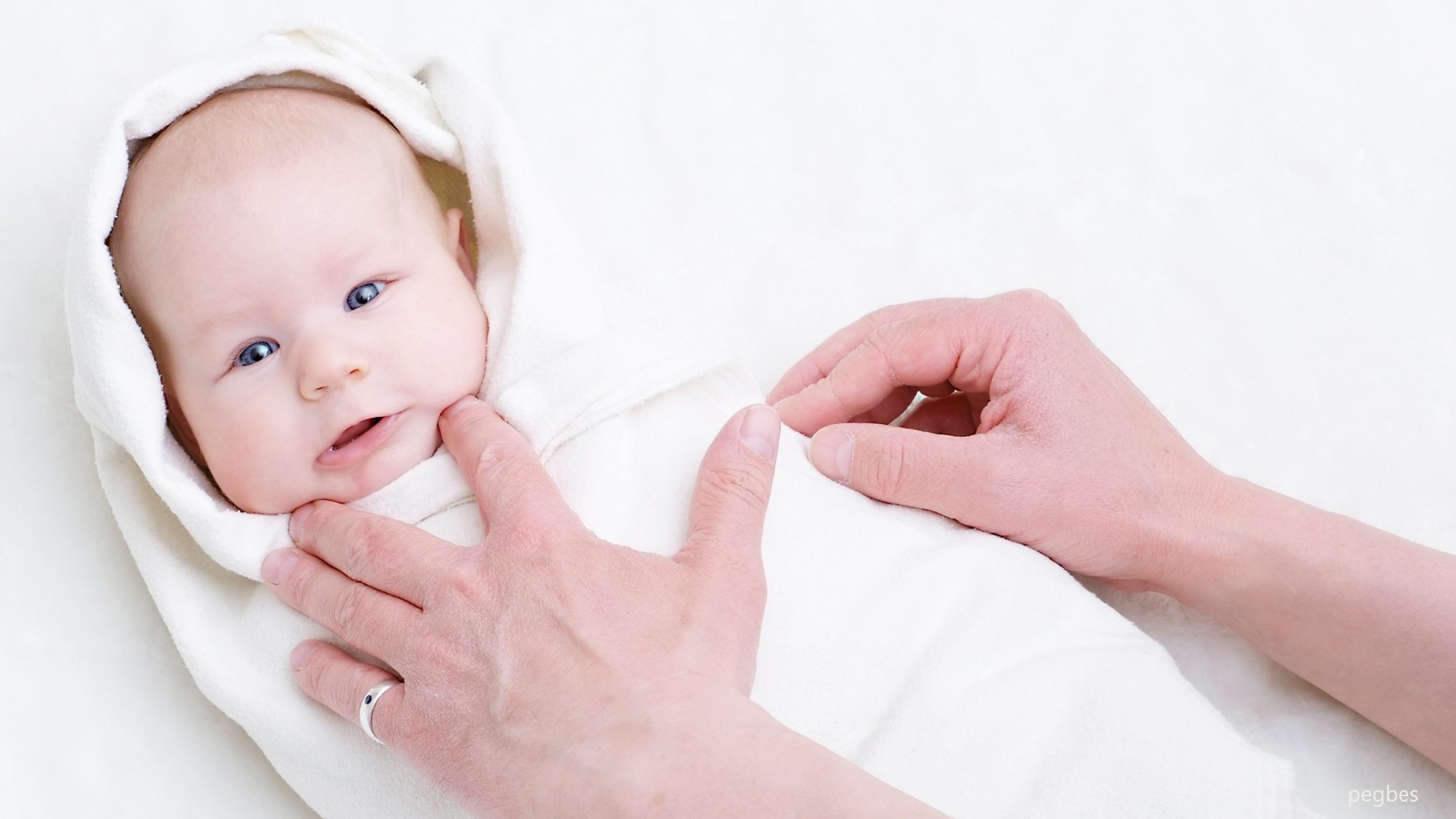Baby pucken - Gefährlich oder Hilfe für Schreibabys?